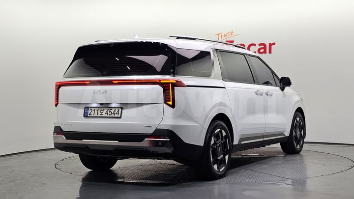 Kia Carnival 2024 — 2
