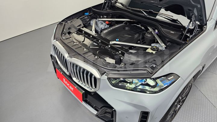 BMW X5 2026 — 5