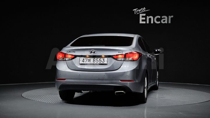 Hyundai Avante 2015 — 4