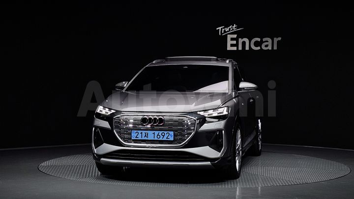 Audi Q4 2025 — 3