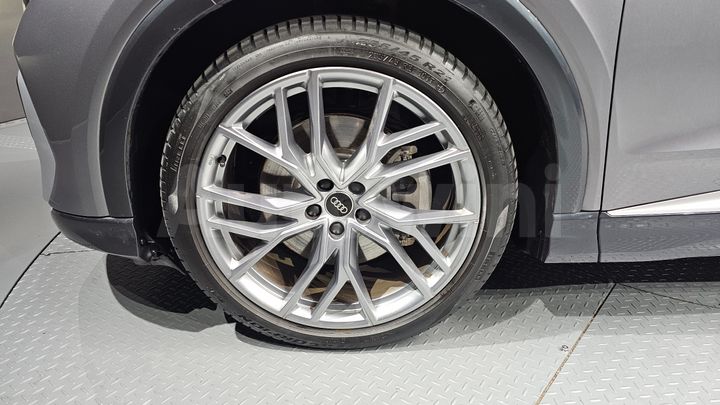 Audi Q4