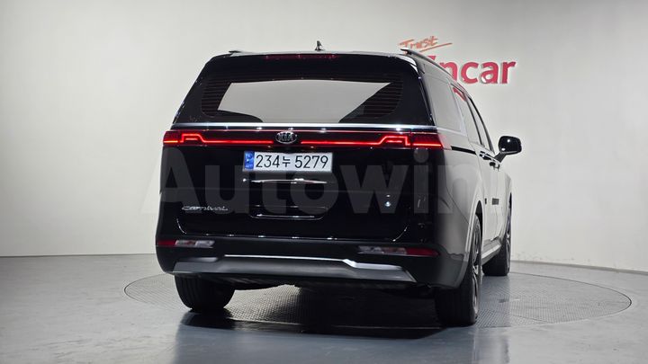 Kia Carnival 2021 — 4
