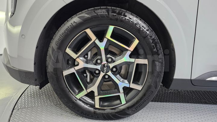 Kia Carnival 2025 — 5