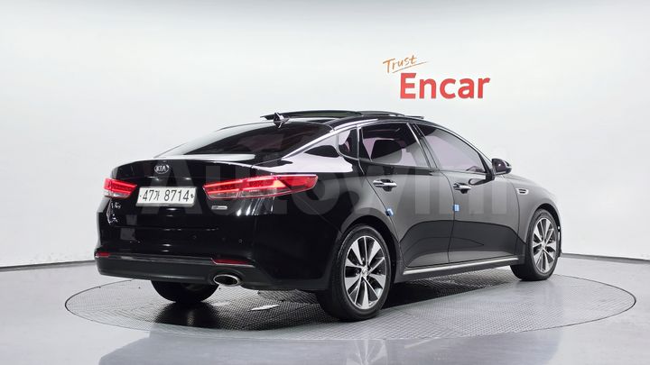 Kia K5 2016 — 2