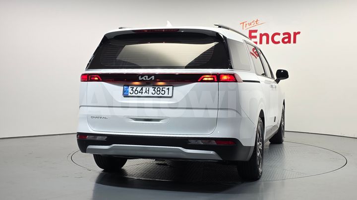 Kia Carnival 2023 — 4