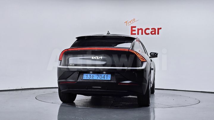 Kia EV6 2022 — 4