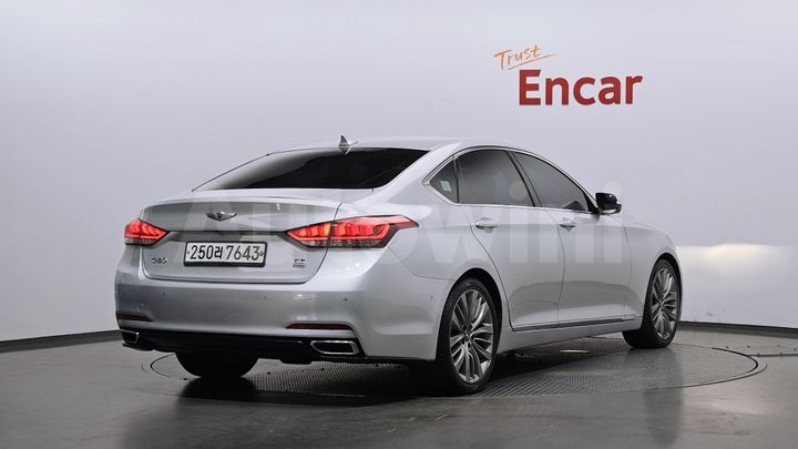 Hyundai Genesis 2016 — 2
