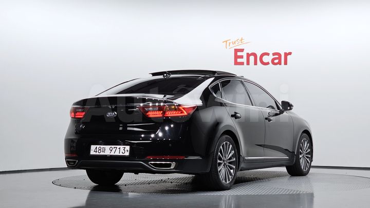 Kia K7 2017 — 2