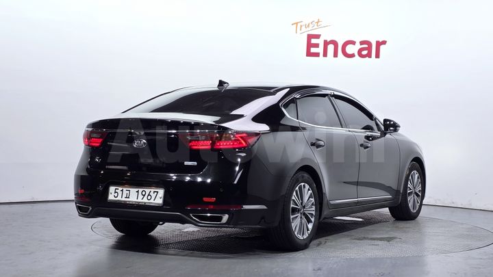 Kia K7 2018 — 2