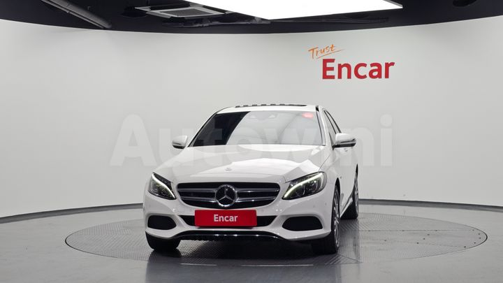 Mercedes Benz C Class 2018 — 3