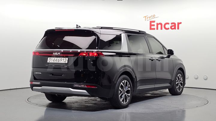 Kia Carnival 2022 — 2