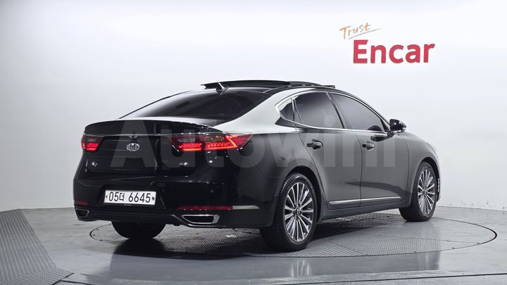 Kia K7 2017 — 2