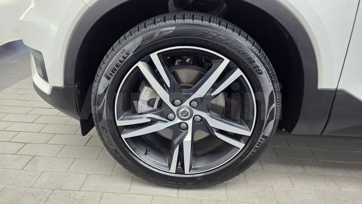 Volvo XC40 2021 — 5