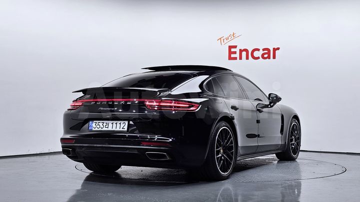 Porsche Panamera 2018 — 2
