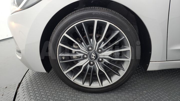 Hyundai Avante 2017 — 4