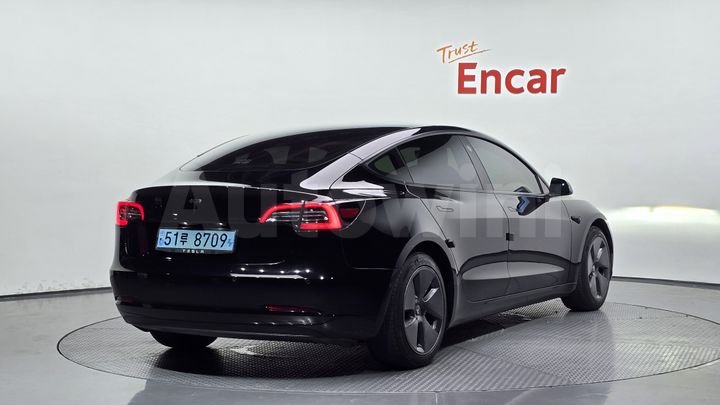 Tesla Model 3 2022 — 2