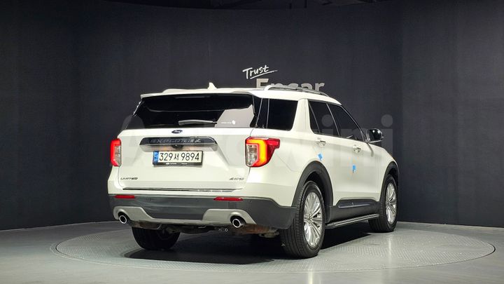 Ford Explorer 2021 — 2