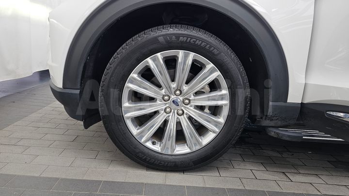 Ford Explorer 2021 — 5