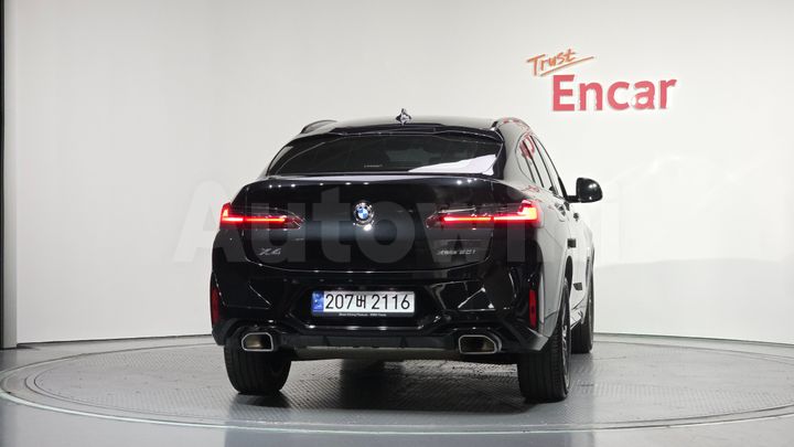 BMW X4 2023 — 4