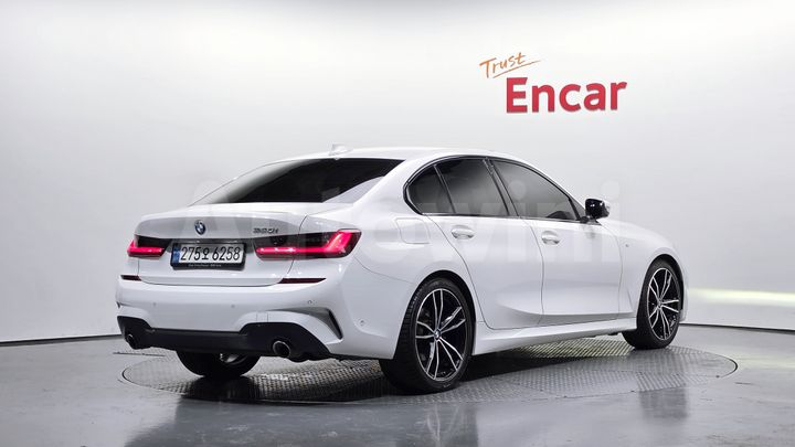 BMW 3 Series 2022 — 2