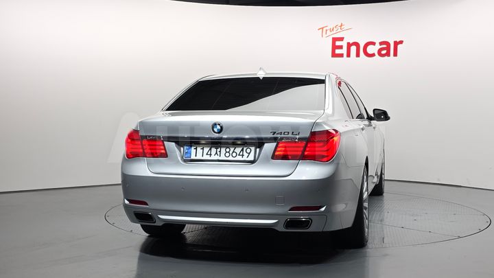BMW 7 Series 2010 — 4