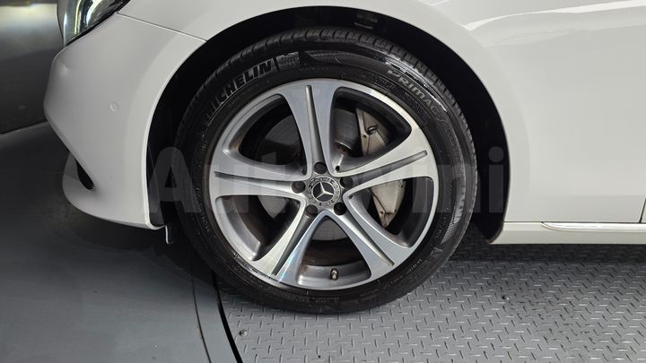 Mercedes-Benz E Class 2019 — 5
