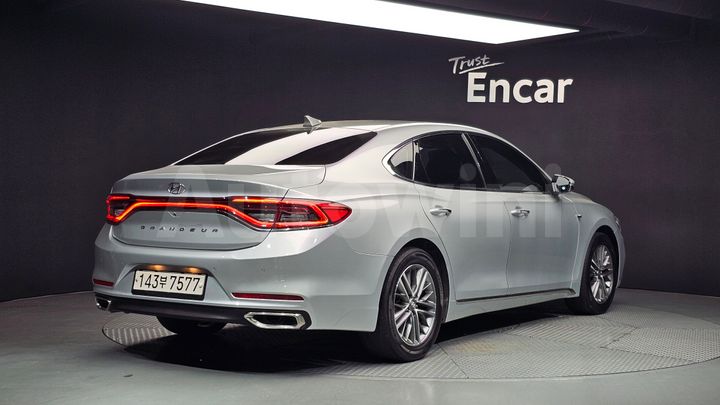 Hyundai Grandeur 2017 — 2