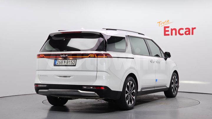 Kia Carnival 2022 — 2
