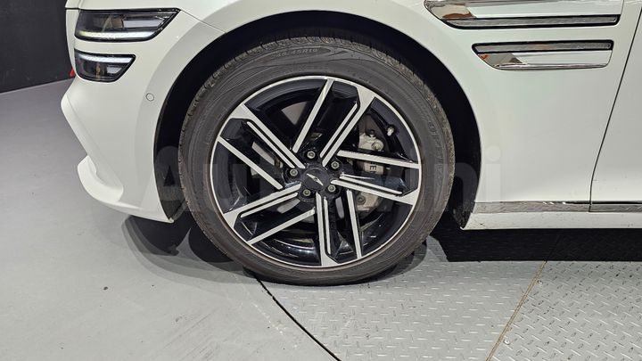 Genesis G80 2025 — 5