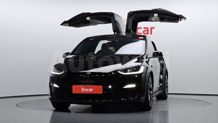 Tesla Model X 2024 — 3