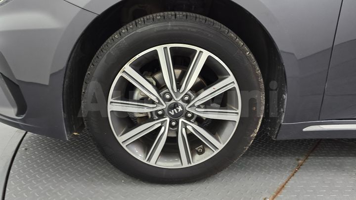 Kia K5 2019 — 5