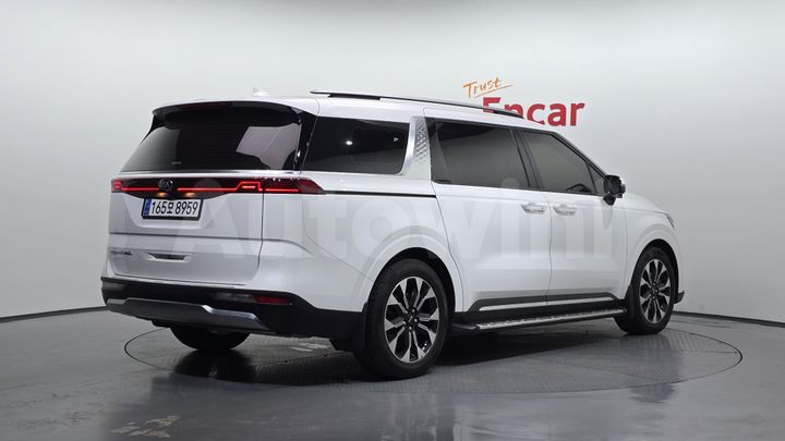 Kia Carnival 2021 — 2