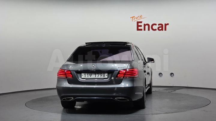 Mercedes-Benz E Class 2016 — 4