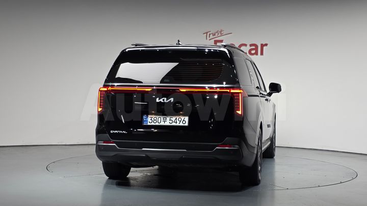 Kia Carnival 2025 — 5