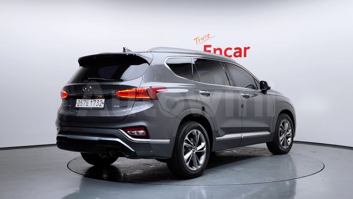 Hyundai SantaFe 2019 — 2