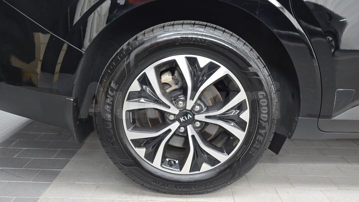 Kia Carnival 2021 — 5