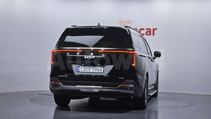 Kia Carnival 2025 — 4
