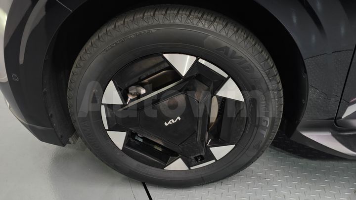 Kia Carnival 2025 — 5