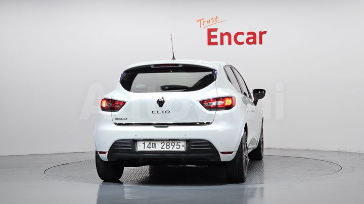 Renault Clio 2019 — 4