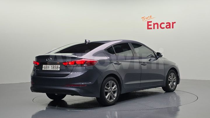 Hyundai Avante 2017 — 2
