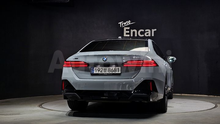 BMW 5 Series 2024 — 4