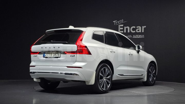 Volvo XC60 2022 — 2
