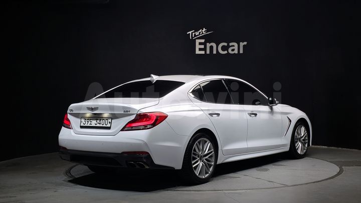 Genesis G70 2019 — 2
