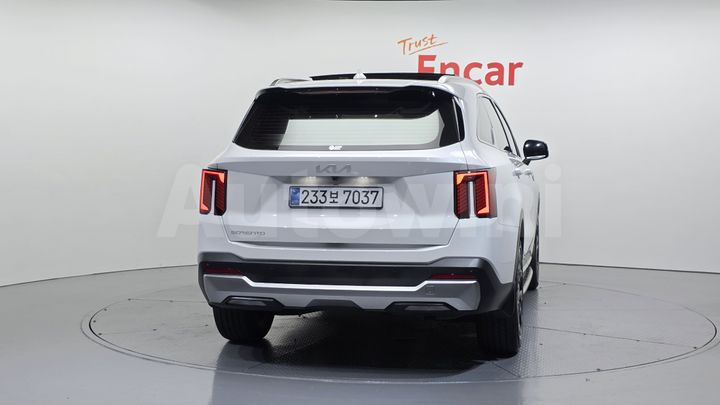 Kia Sorento 2025 — 4