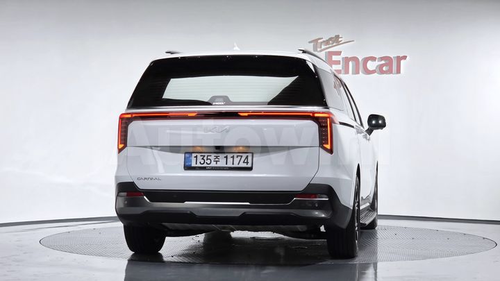 Kia Carnival 2025 — 4