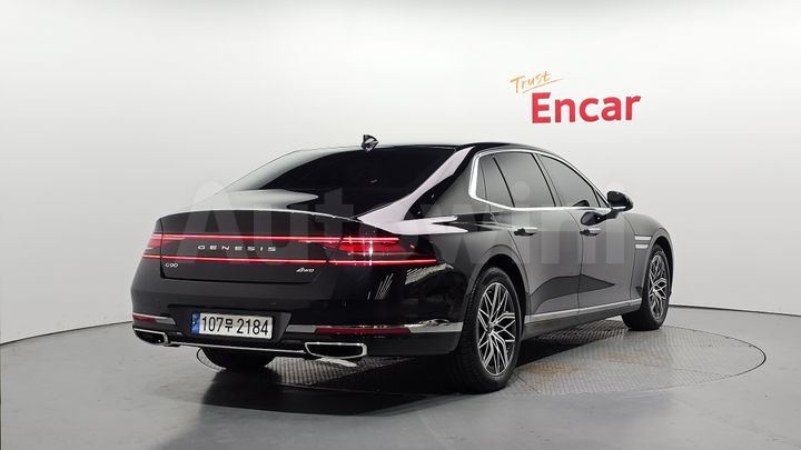 Genesis G90 2025 — 2