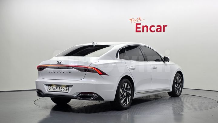 Hyundai Grandeur 2022 — 2