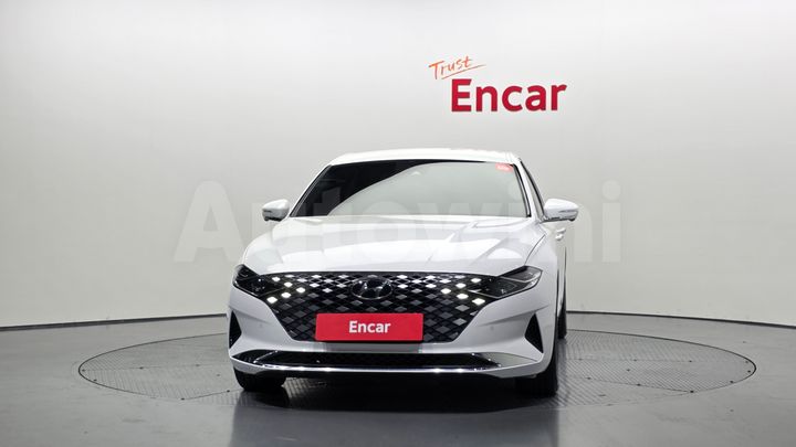 Hyundai Grandeur 2022 — 3