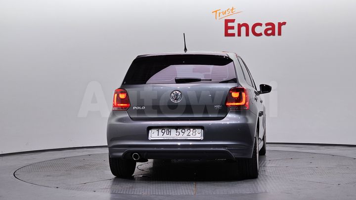 Volkswagen Polo 2014 — 4