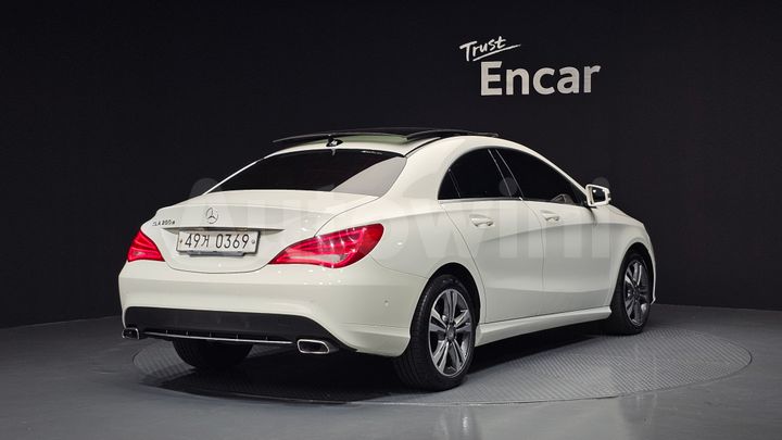 Mercedes Benz CLA Class 2016 — 2